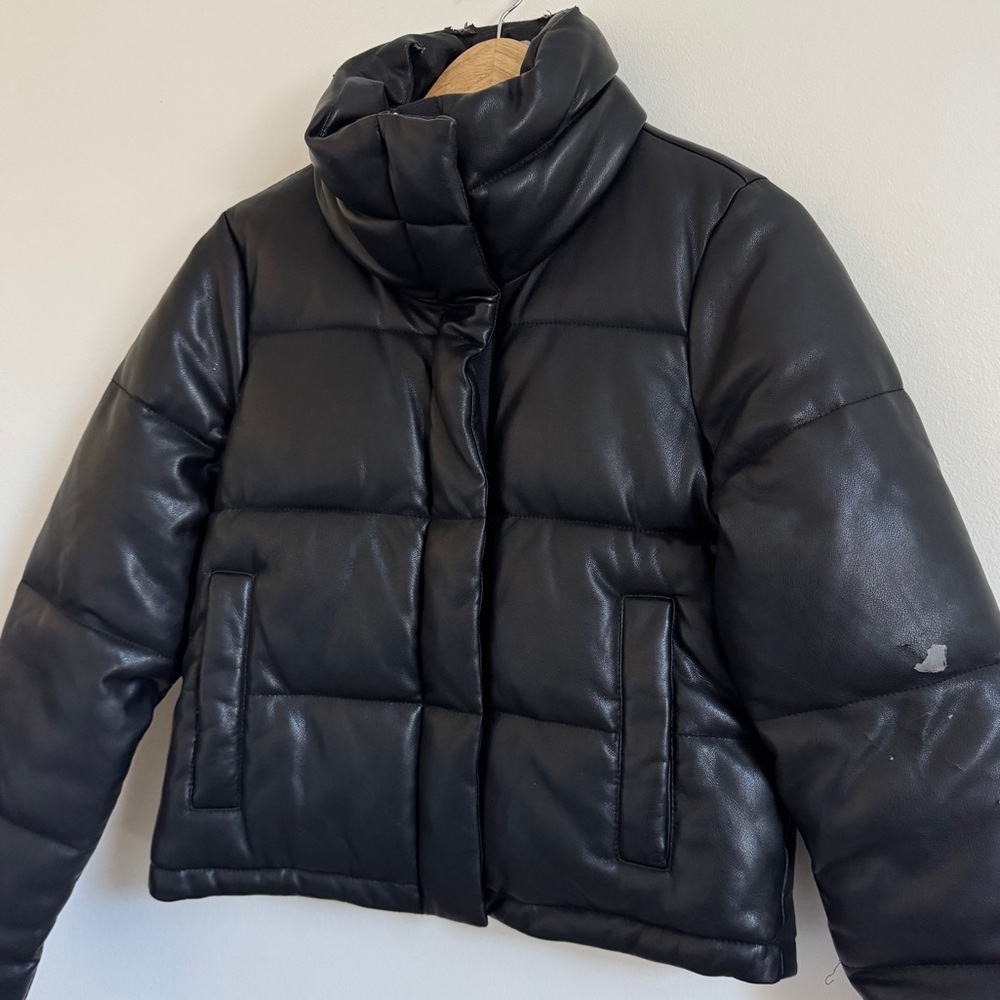 Abercrombie & Fitch Mini Leather Puffer Coat Size Small Black Vegan - Picture 5 of 8